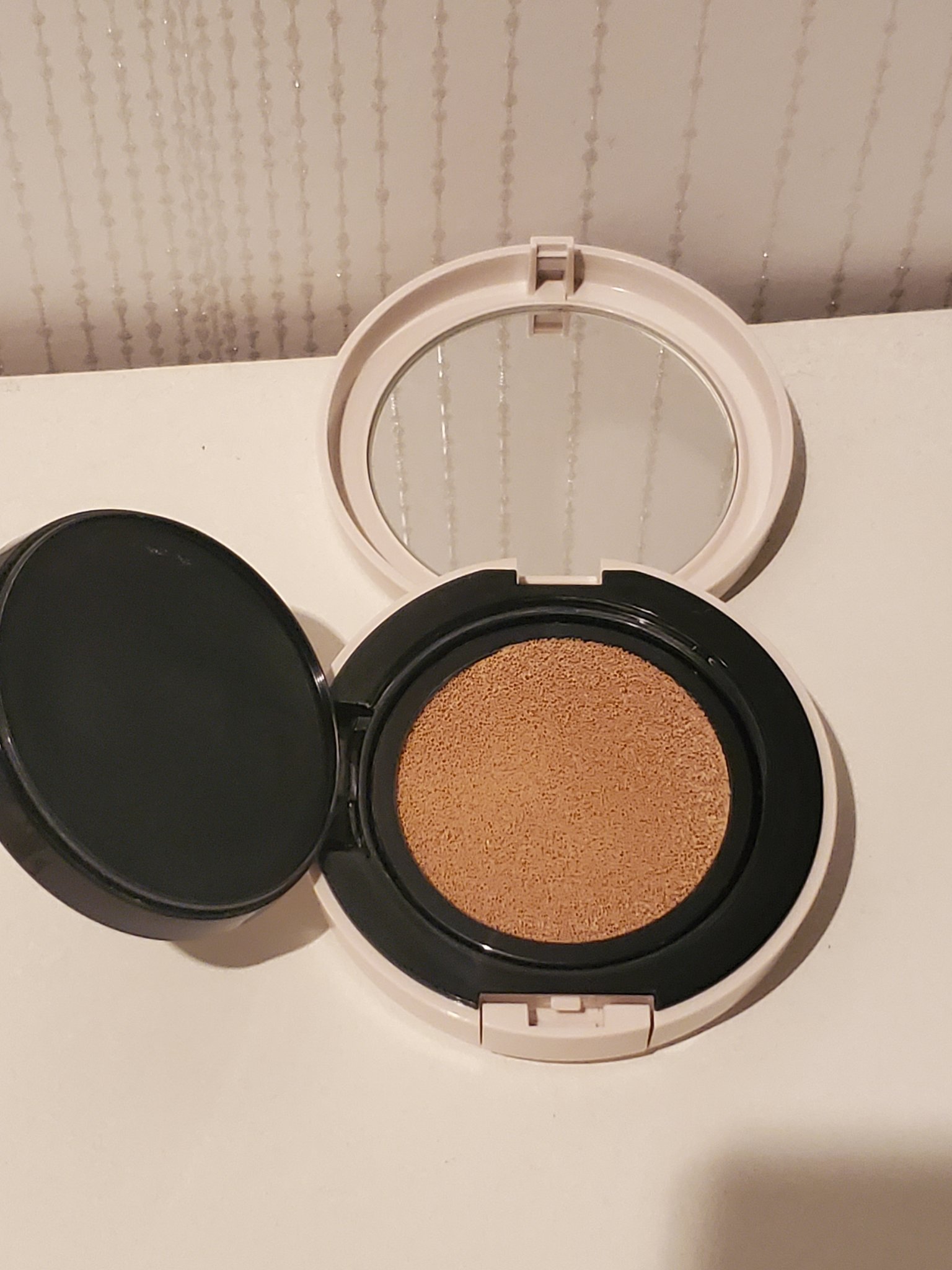 シフォンフィットクッションファンデーション 00 明るいベージュ系/CEZANNE/クッションファンデーションを使ったクチコミ（3枚目）