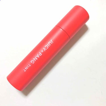 A'PIEUのJUICY PANG TINT のCR01。。


・つやつやしてる
・リップ色落ちしやすい人でも、
      全然落ちなかった
・塗りやすい

今度色違いも買おうかなと思うくらいすきな