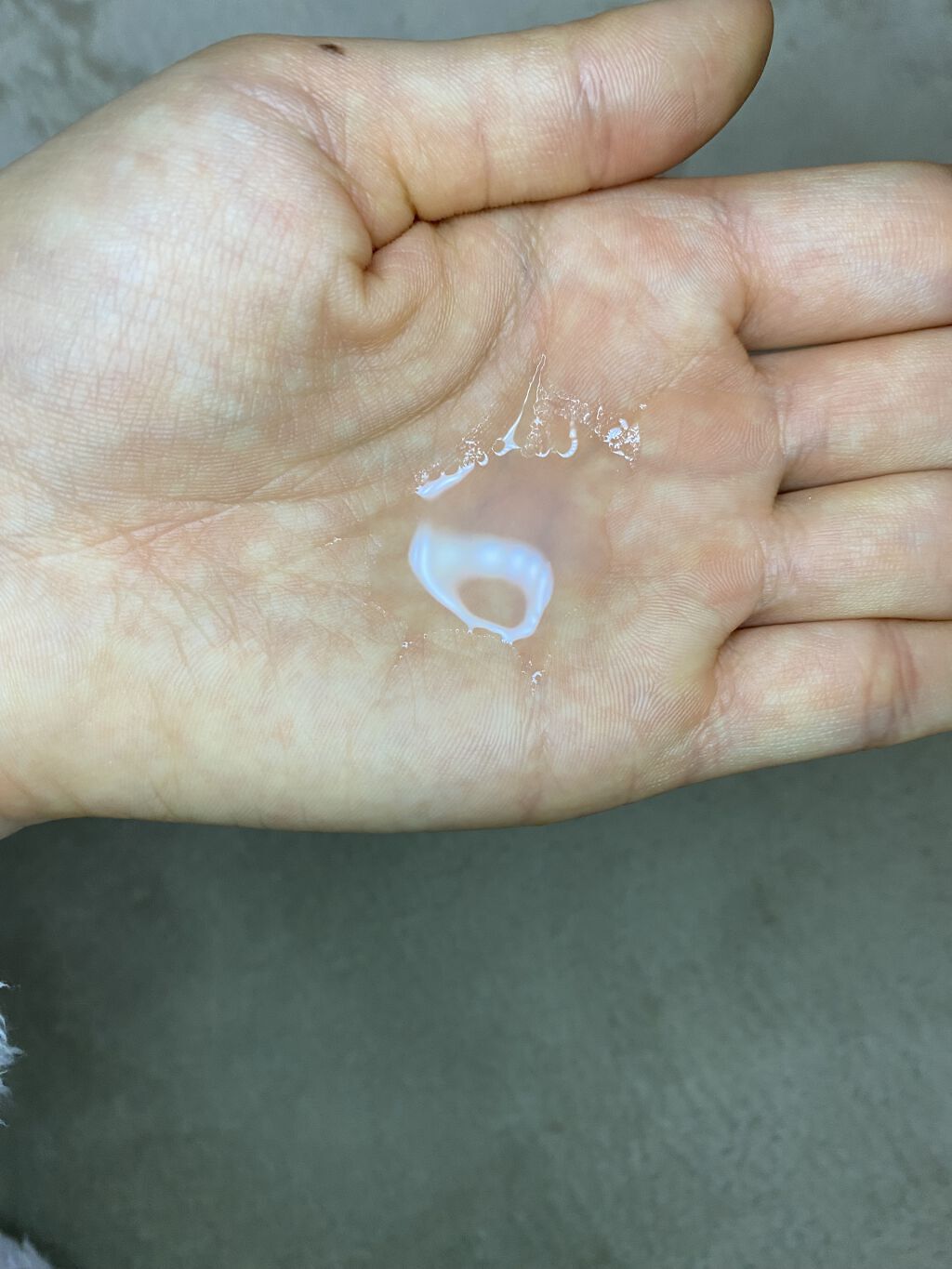 CEZANNE スキンコンディショナーのクチコミ「こんにちは🤮🤮
連続投稿すみません😱

ずっとずーーーーと気になってたCEZANNEのハトムギ.....」（3枚目）