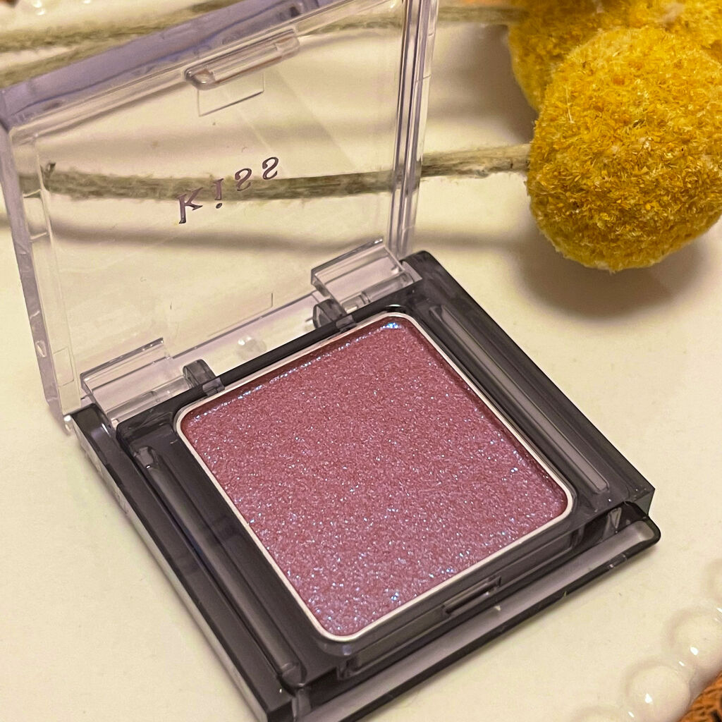  シアー グリッターアイズ/KiSS/単色アイシャドウを使ったクチコミ（2枚目）
