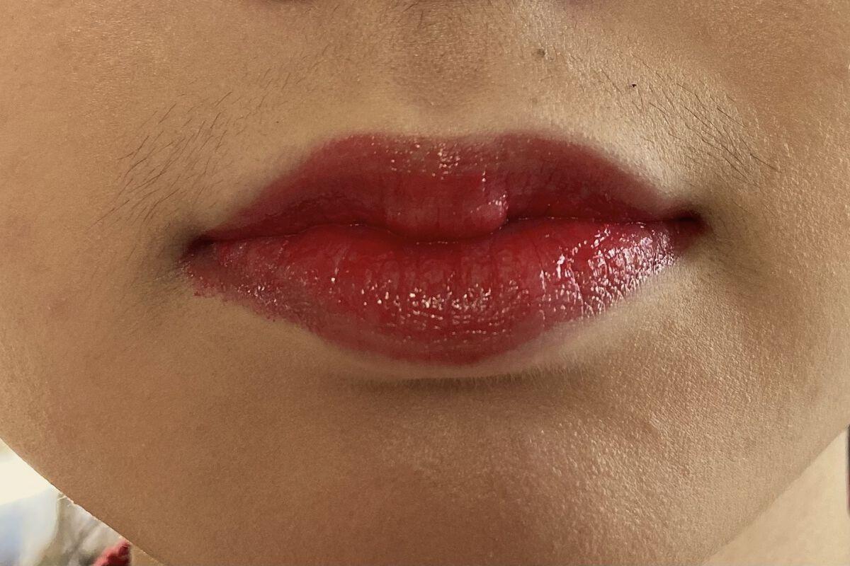 ラスティンググロスリップ/CEZANNE/口紅を使ったクチコミ（3枚目）