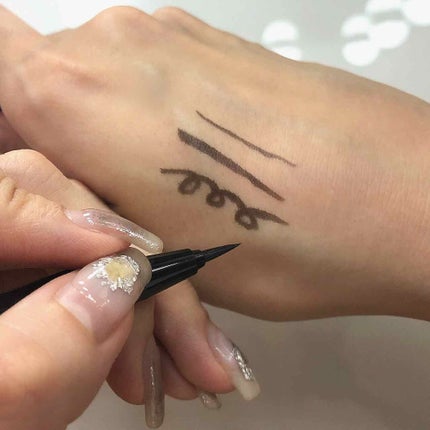 スーパーシャープライナーEX2.0/KATE/リキッドアイライナーを使ったクチコミ(2枚目)