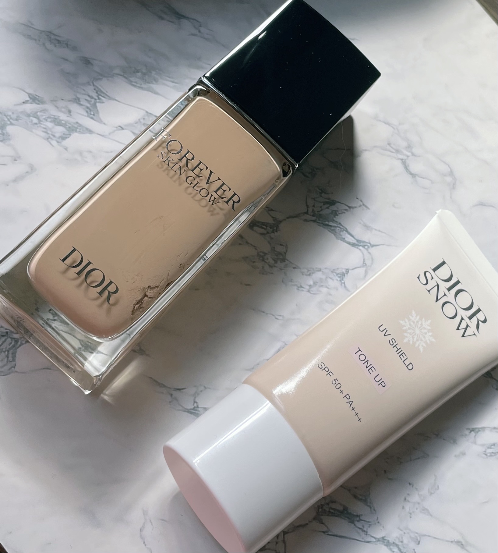 ディオールスキン フォーエヴァー フルイド グロウ/Dior/リキッドファンデーションを使ったクチコミ（1枚目）