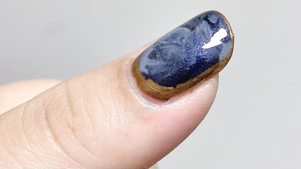 
excel　ネイルポリッシュ N
NL20　ソルティレイク
NL22　アンテロープクリフ
NL25　スターリーナイト

まじでexcelのアンテロープクリフかっけえ〜

20.25でマーブルして
上から22で囲うように縁を。適当に。綺麗じ