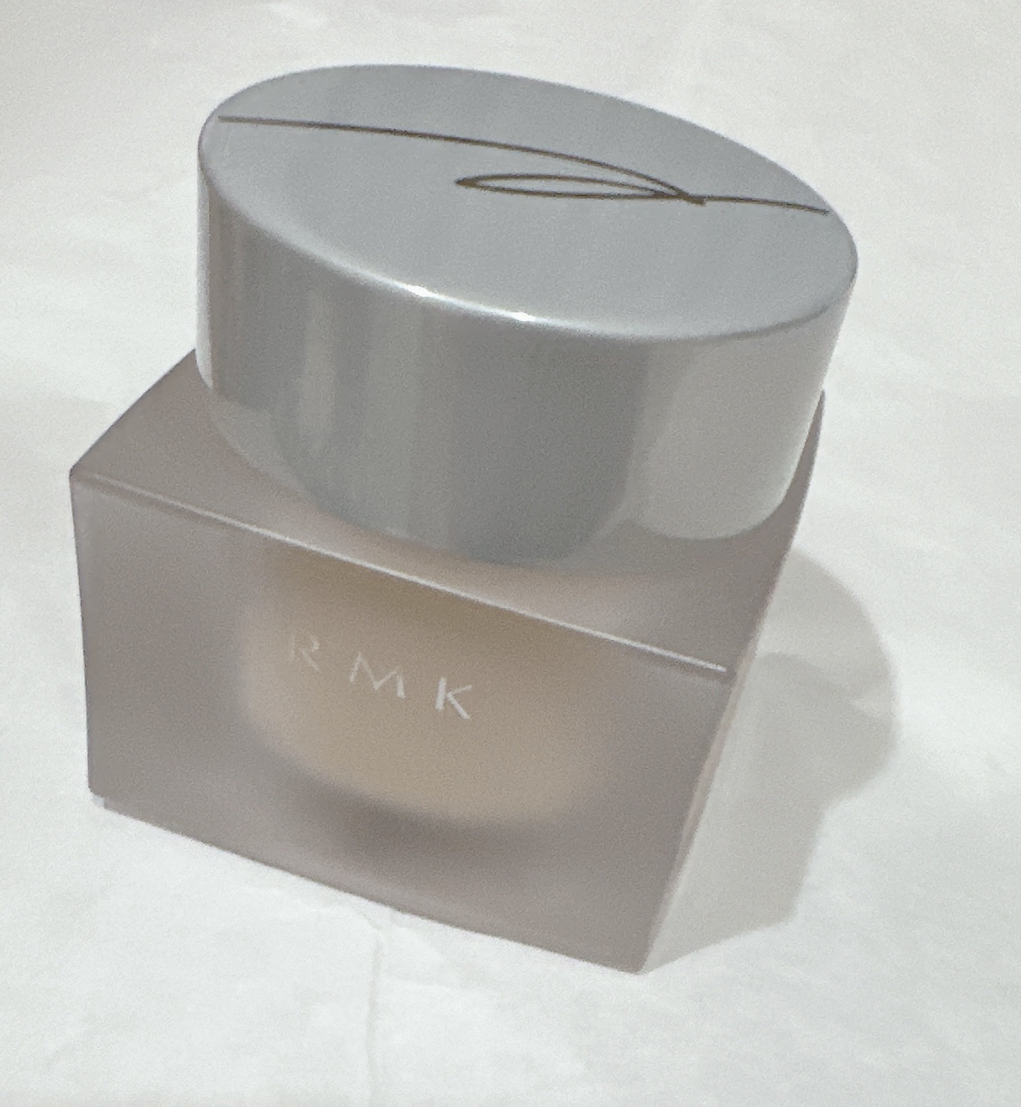 クリーミィファンデーション EX 201/RMK/クリーム・エマルジョンファンデーションを使ったクチコミ（1枚目）