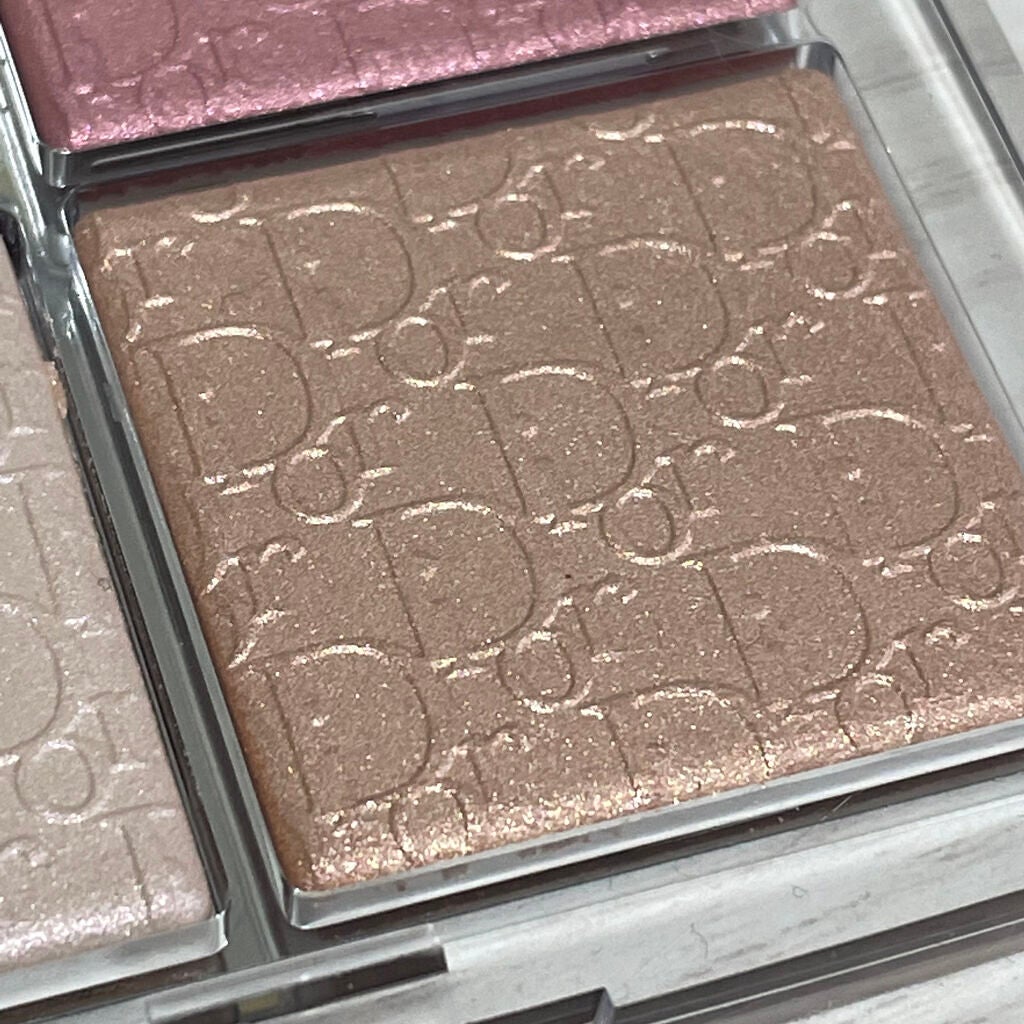 ディオール バックステージ フェイス グロウ パレット/Dior/ハイライトを使ったクチコミ(7枚目)