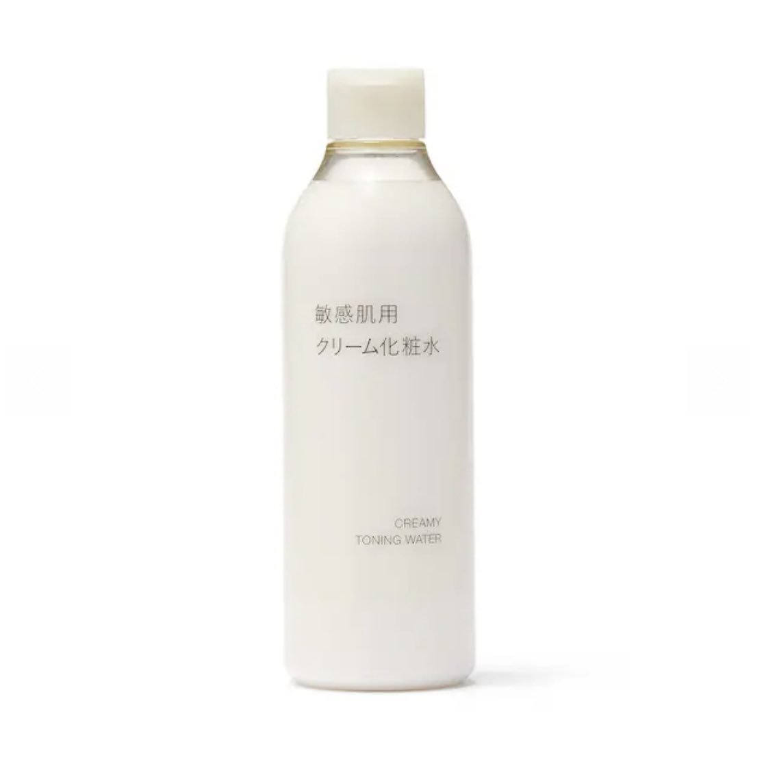 無印良品　敏感肌用クリーム化粧水

────────────

まるで牛乳？🐄🍼なパッケージ

この化粧水、使い心地が最高！
サラッとしているのに肌になじみやすくて、もっちり感がすごい。
本当に潤い満点。
今が乾燥する季節だけど、これを