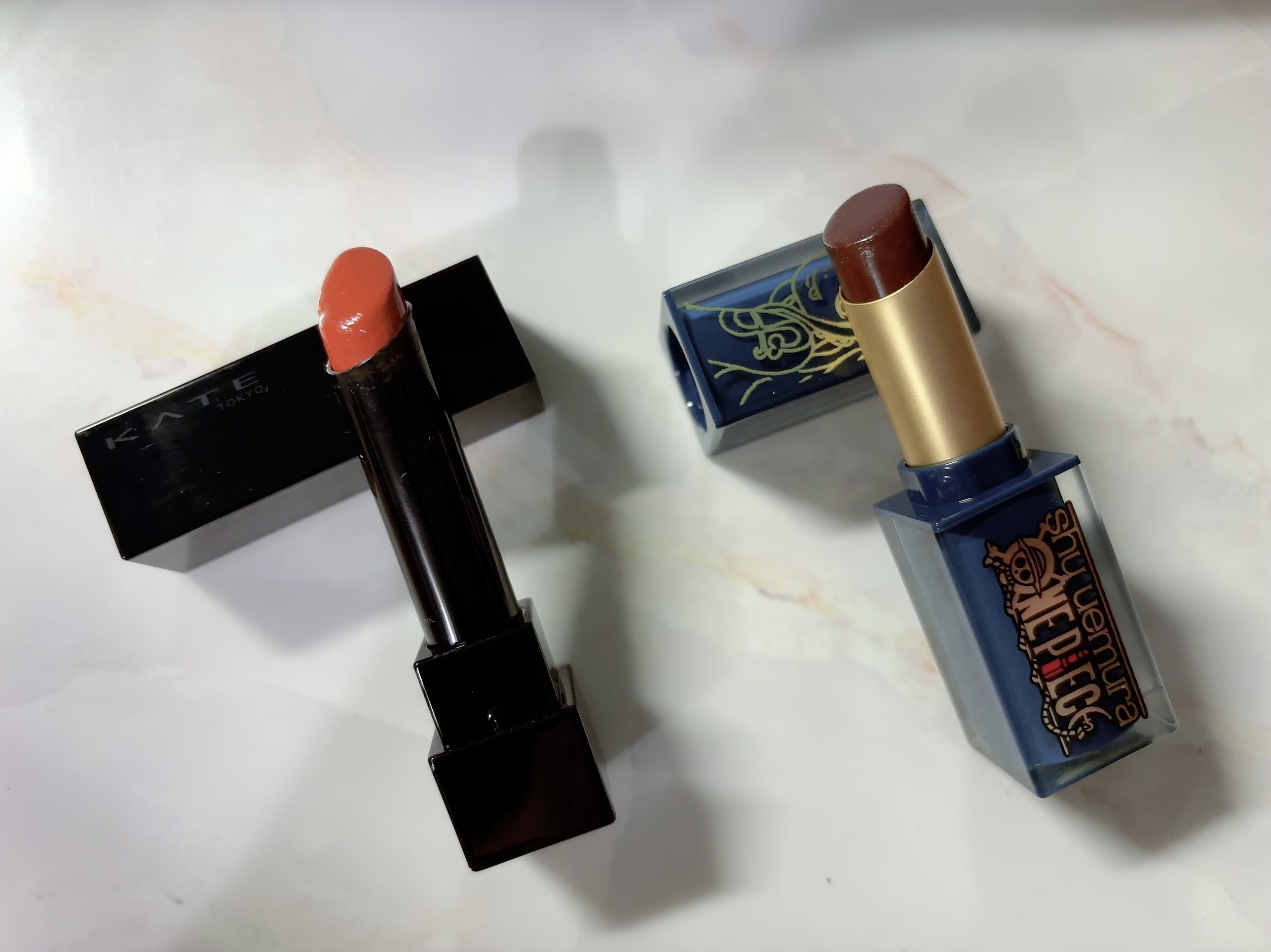 ルージュ アンリミテッド ラッカーシャイン マルーン テンポ(限定)/shu uemura/口紅を使ったクチコミ（3枚目）