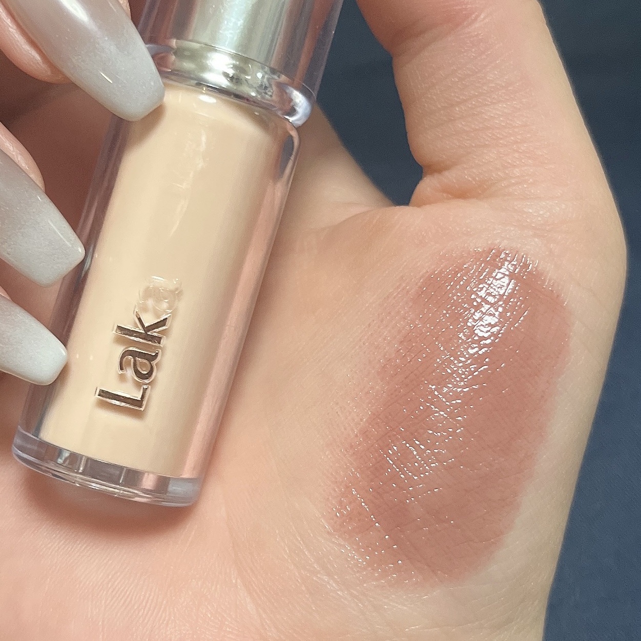 ボンディンググロウリップスティック/Laka/口紅を使ったクチコミ（3枚目）