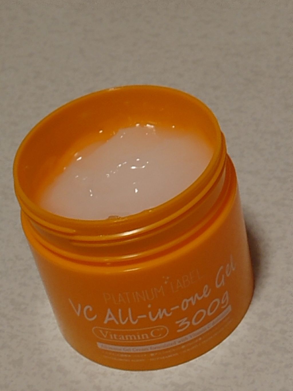 VC300オールインワンゲル/プラチナレーベル/オールインワン化粧品を使ったクチコミ（2枚目）