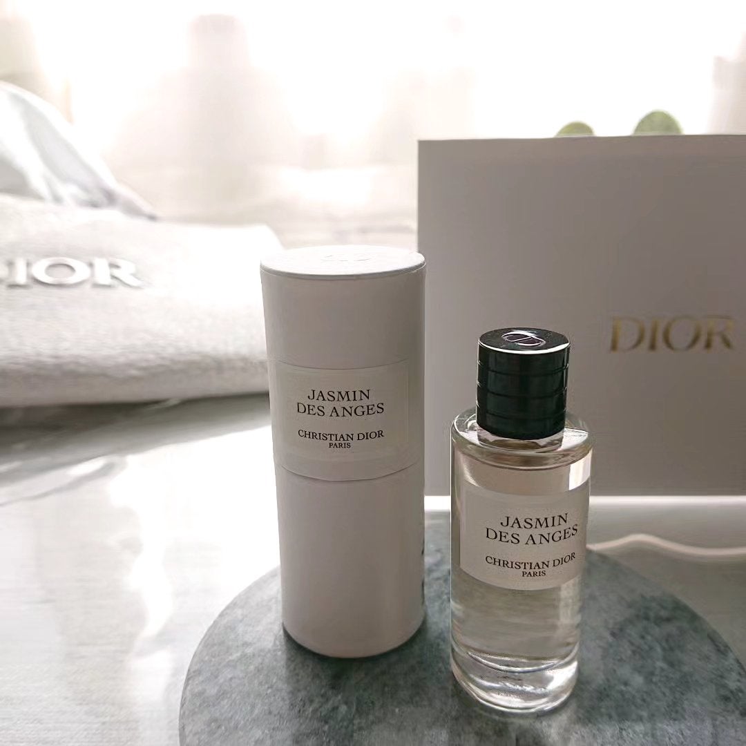 ラ コレクシオン プリヴェ クリスチャン ディオール ジャスミン デ ザンジュ オードゥ パルファン/Dior/香水(レディース)を使ったクチコミ(1枚目)