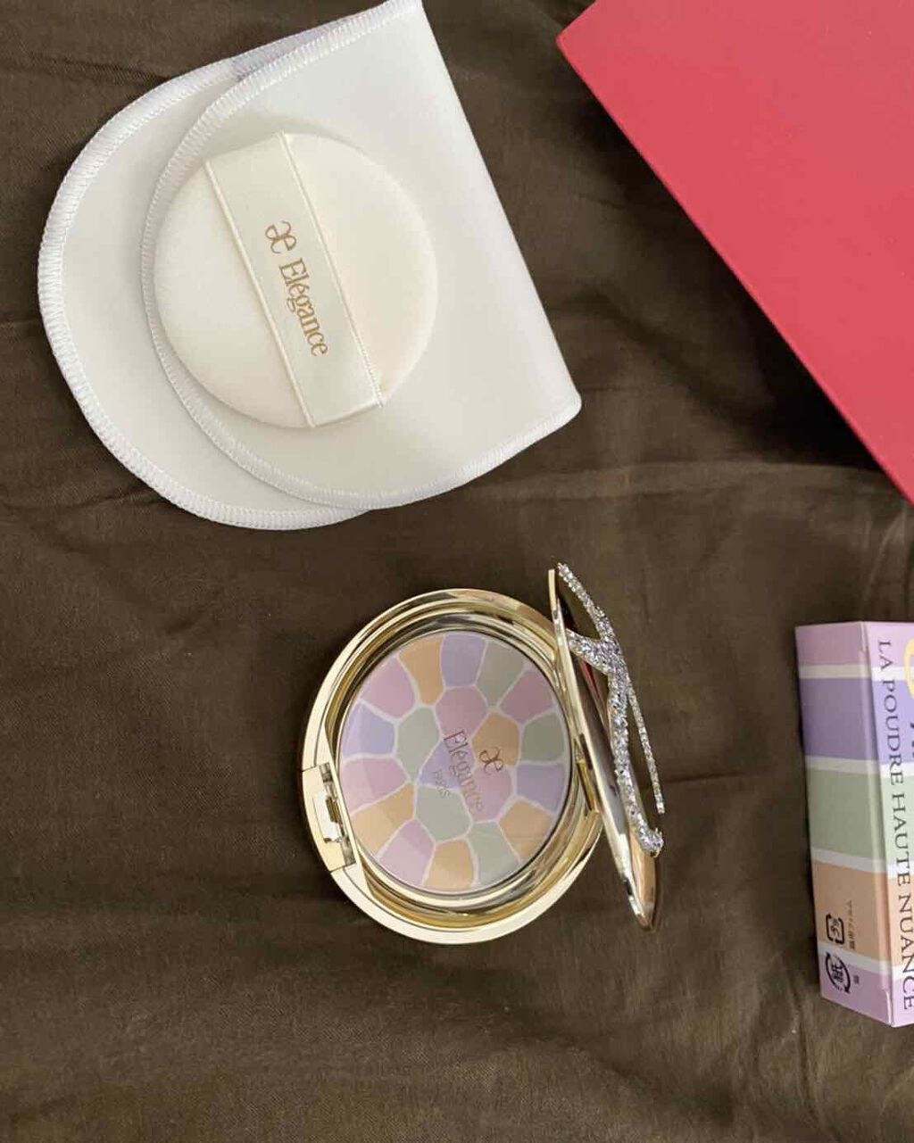 ラ プードル オートニュアンス/Elégance/プレストパウダーを使ったクチコミ（1枚目）