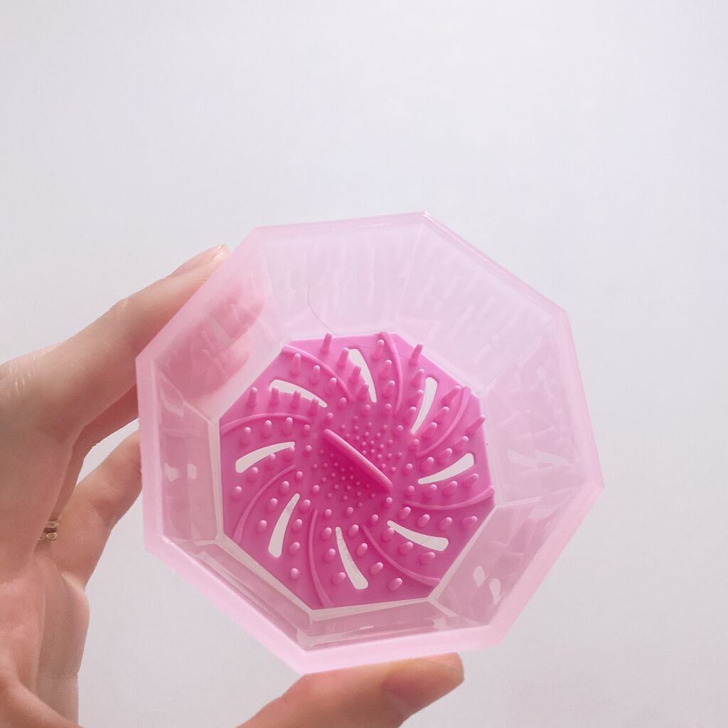 メイクブラシクリーナー/DAISO/その他化粧小物を使ったクチコミ(4枚目)