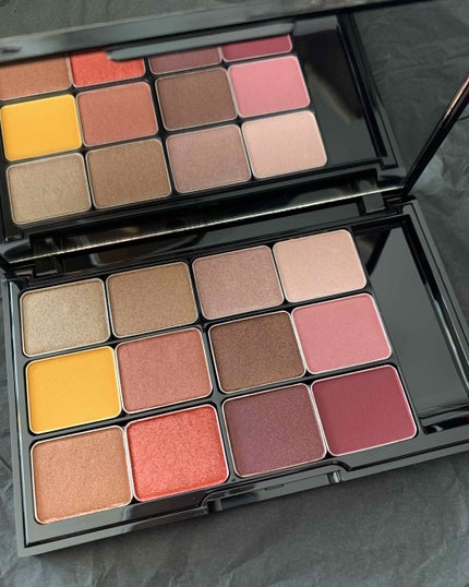 ピカシュウ アイ パレット‐サンダーショック/shu uemura/アイシャドウパレットを使ったクチコミ(4枚目)