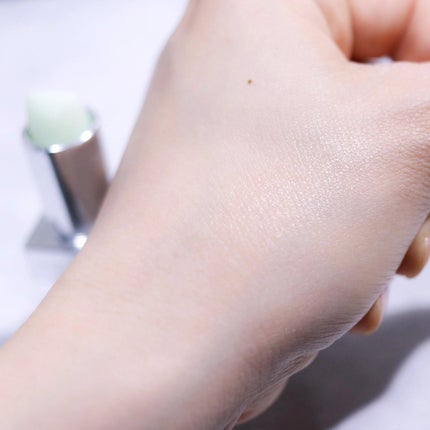 リップ バーム オプティマイジング ケア/PRADA BEAUTY/リップバームを使ったクチコミ(4枚目)