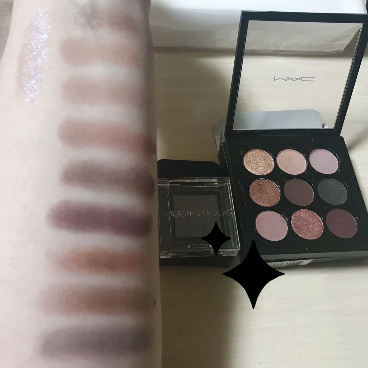 スモール アイシャドウ×9/M・A・C/アイシャドウパレットを使ったクチコミ（3枚目）