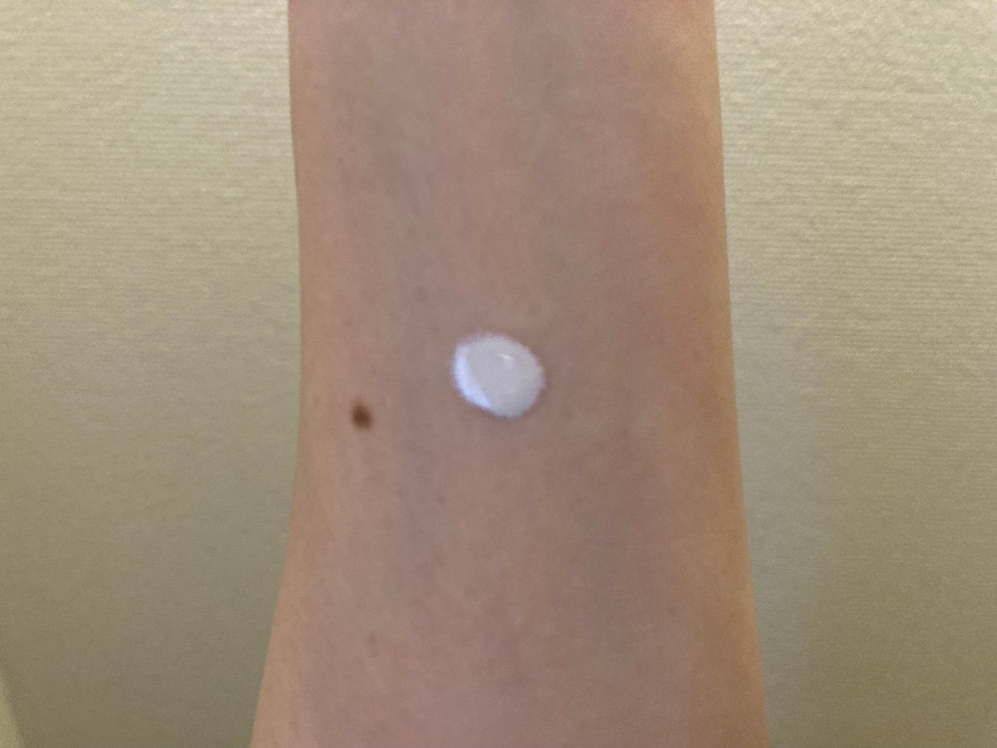 マスクフィットトーンアップエッセンス/TIRTIR(ティルティル)/化粧下地を使ったクチコミ(2枚目)