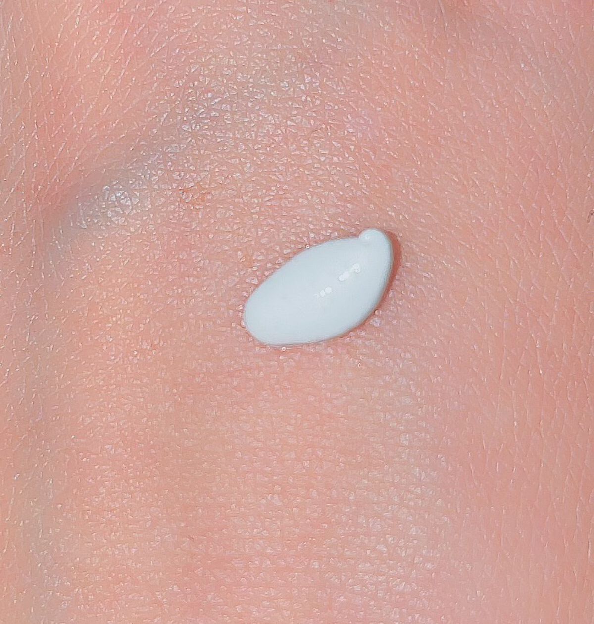 カラーチェンジファンデーション/QUEI/クリーム・エマルジョンファンデーションを使ったクチコミ(4枚目)