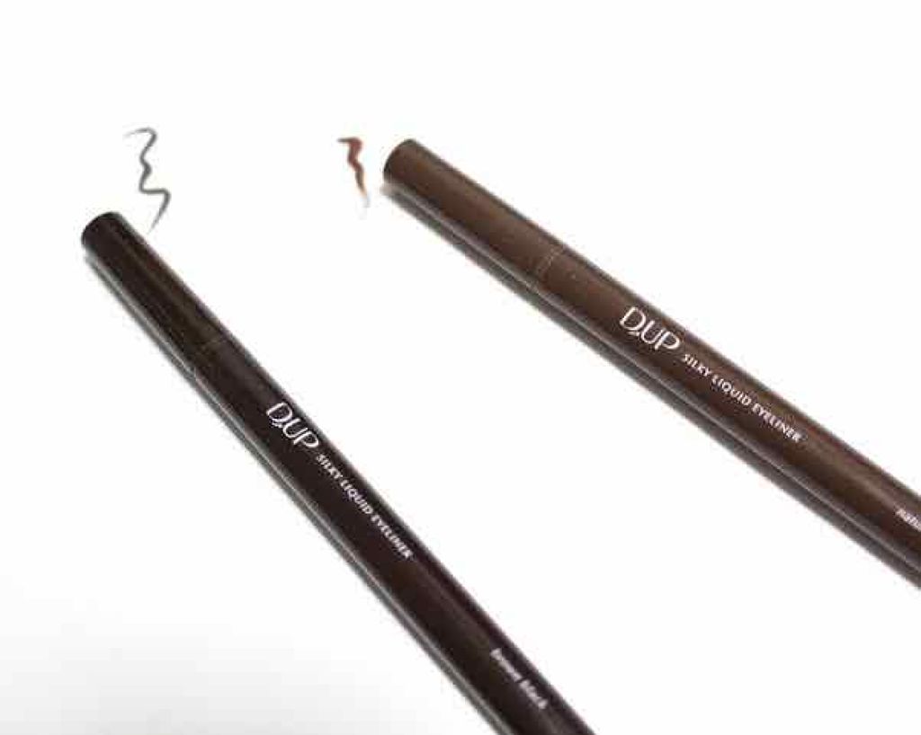 【旧品】シルキーリキッドアイライナーWP/D-UP/リキッドアイライナーを使ったクチコミ(1枚目)