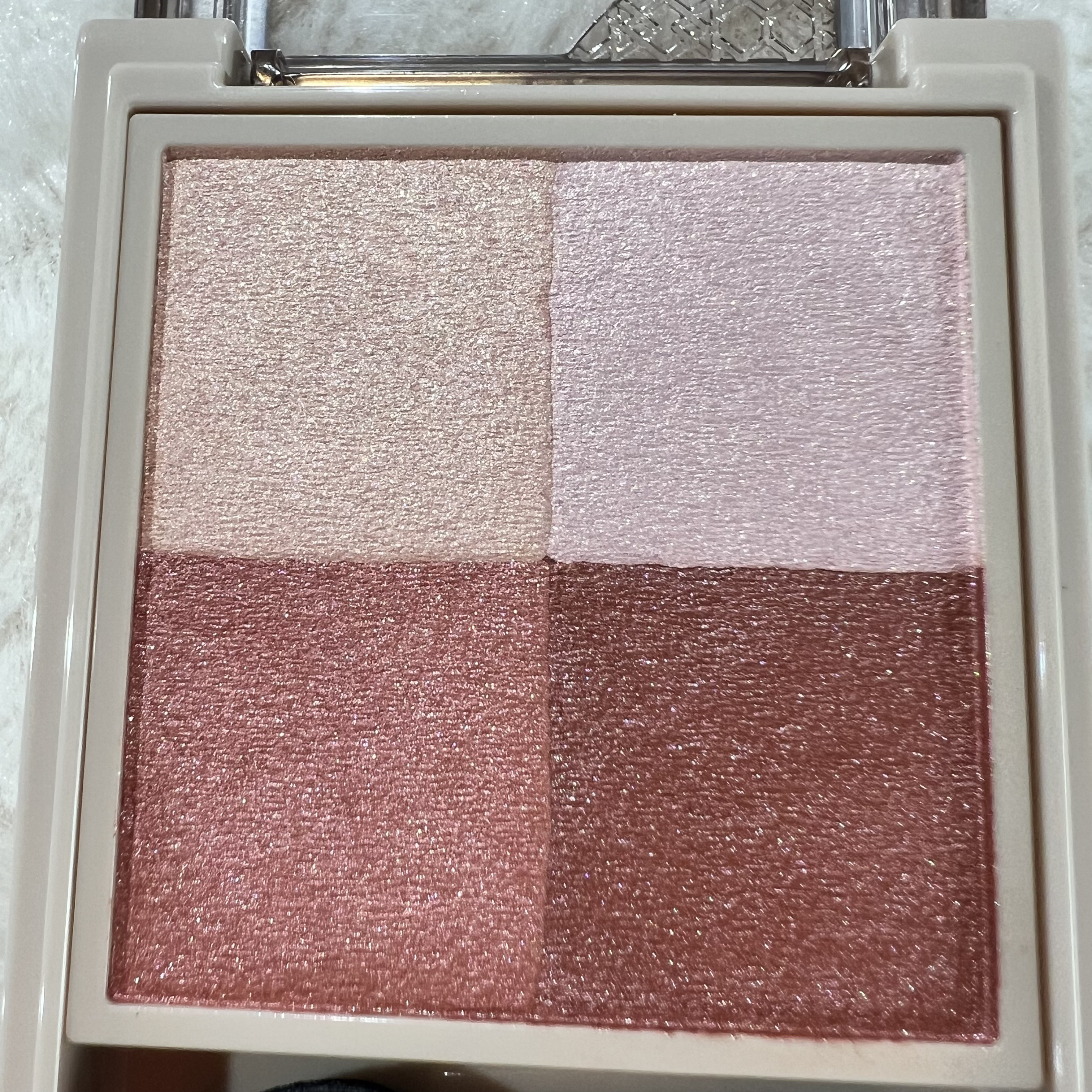 シルキースフレアイズ/キャンメイク/アイシャドウパレットを使ったクチコミ（2枚目）