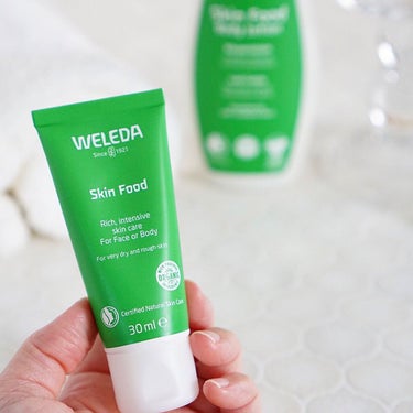 WELEDA スキンフード のクチコミ「・
・
1926年に発売・
2020年2月1日発売、
ロングセラーアイテム＆新登場アイテム

.....」（2枚目）