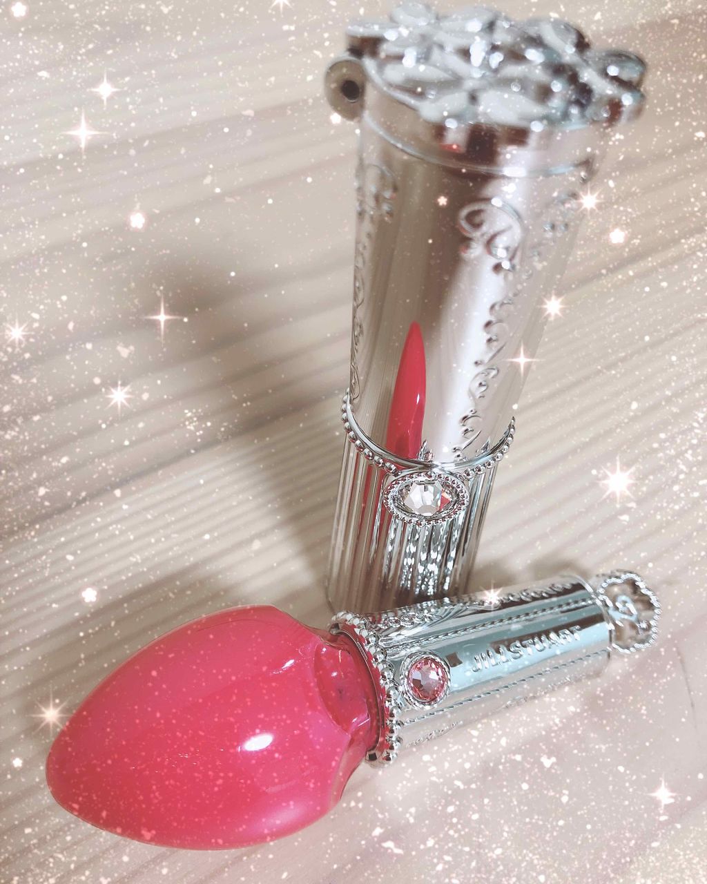 
💗 免税店限定のジルスチュアート 💗

フォーエバージューシーオイルルージュグロウ117 と リップブロッサム116です💕💕


「花びらを唇にのせたような、みずみずしいツヤと透明感のある彩りをあたえるリップスティック」

「鮮や