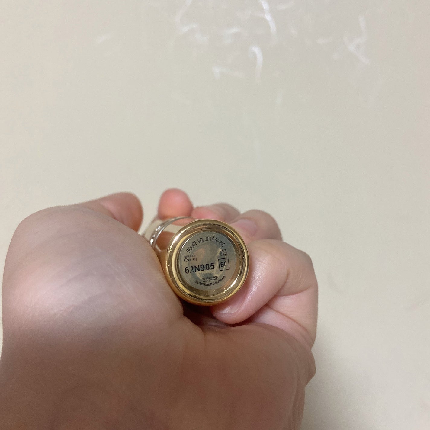 ハル on LIPS 「譲ってもらったリップたち。わたしにはかわいすぎる色味だなあ…。..」(10枚目)