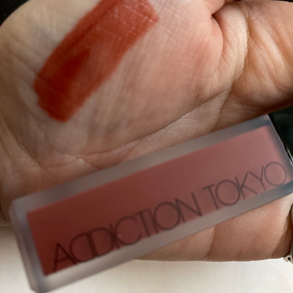 Yukasato on LIPS 「ナチュラルに盛れる!マスクにつきにくいリップですごく血色が良く..」(2枚目)