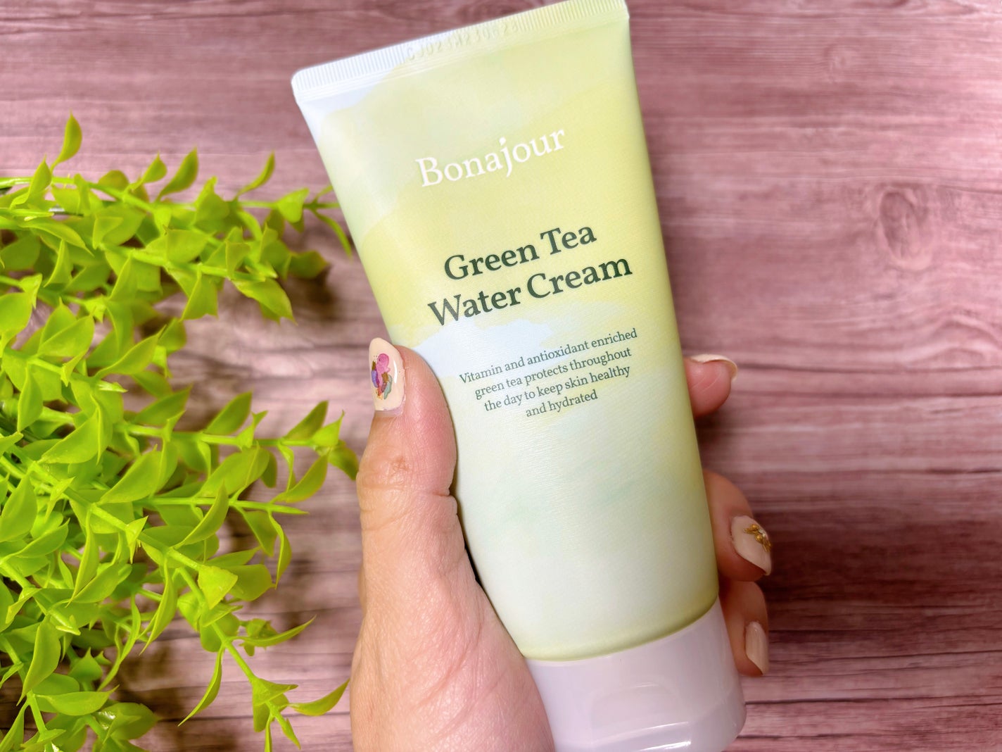 グリーンティーウォーターボム/Bonajour/フェイスクリームを使ったクチコミ(3枚目)