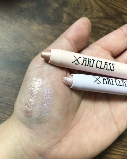 アートクラス アイグリッツ/too cool for school/スティックアイシャドウを使ったクチコミ(3枚目)