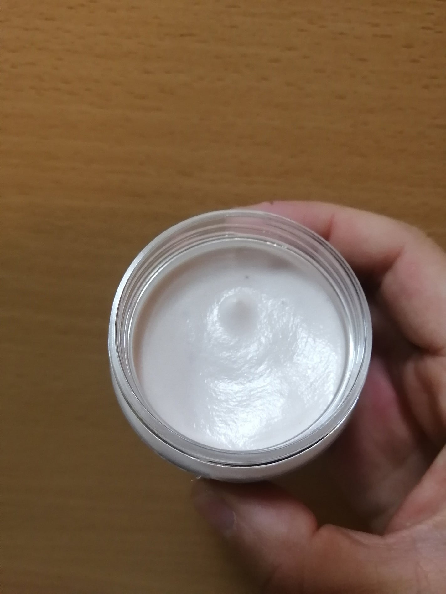 ダヴ ふわとろクリーミースクラブ ザクロ&シアバター/ダヴ/ボディスクラブを使ったクチコミ(4枚目)