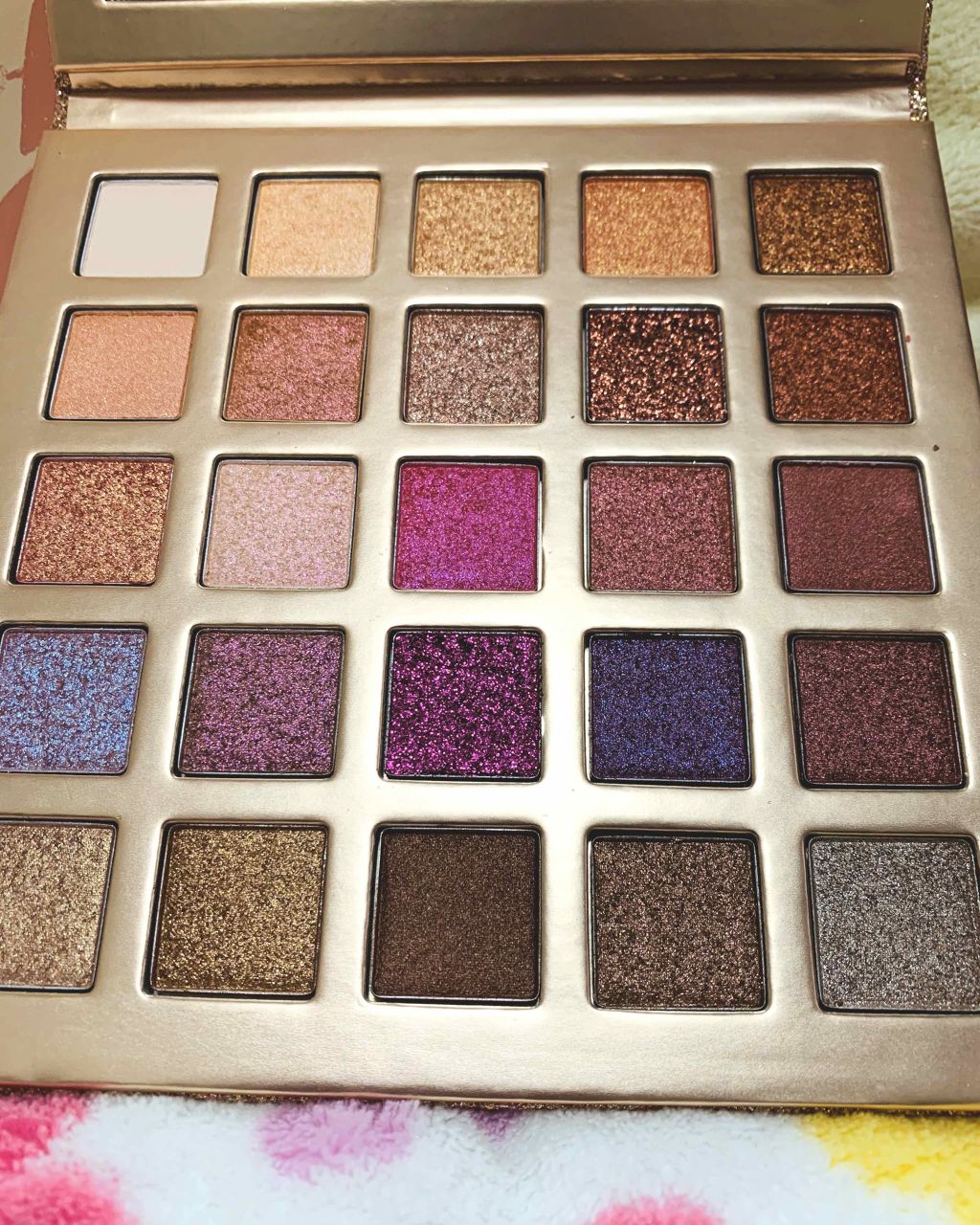 プロ ダズリング アイパレット グリッツ シャワー/CLIO/アイシャドウパレットを使ったクチコミ(1枚目)