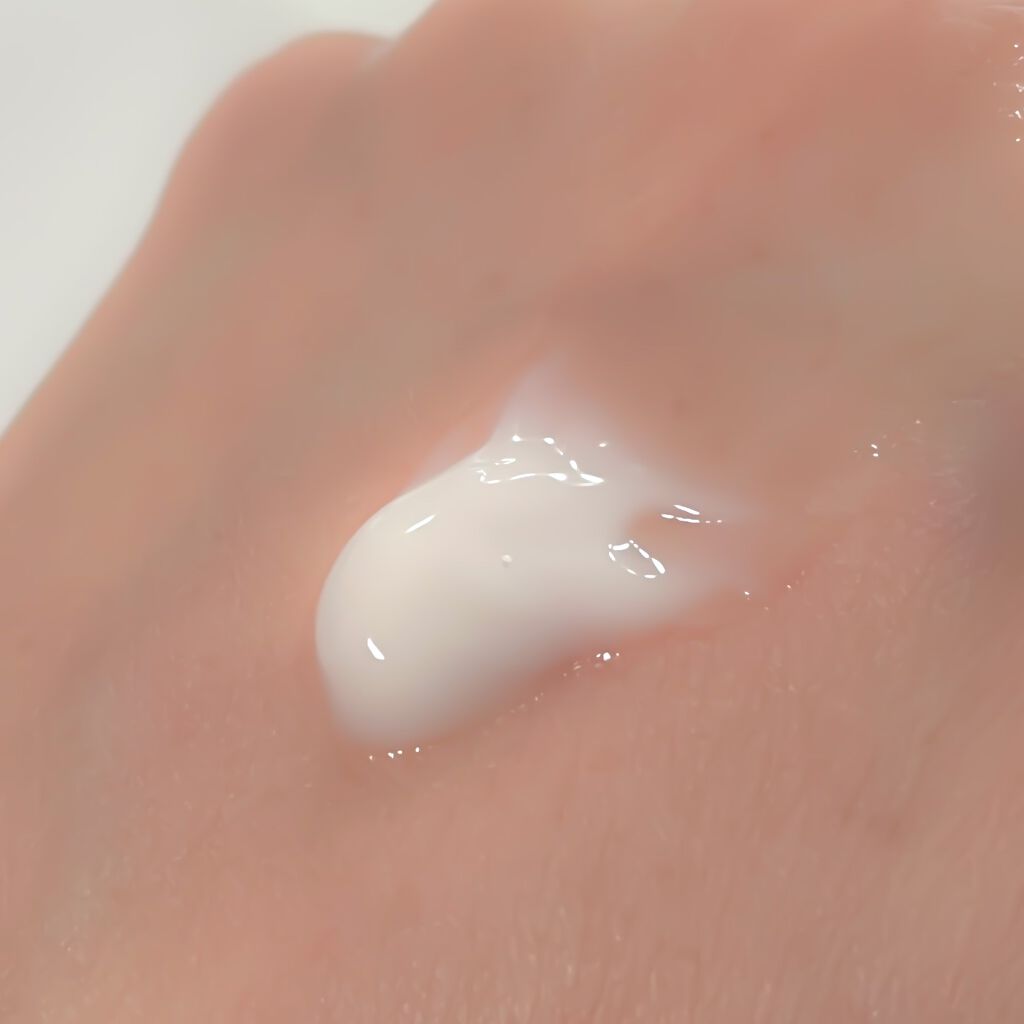 モンモリスト ハンドクリーム/KURUMU/その他スキンケアを使ったクチコミ(2枚目)