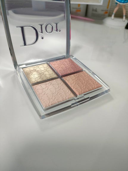 ディオール バックステージ フェイス グロウ パレット/Dior/ハイライトを使ったクチコミ(2枚目)