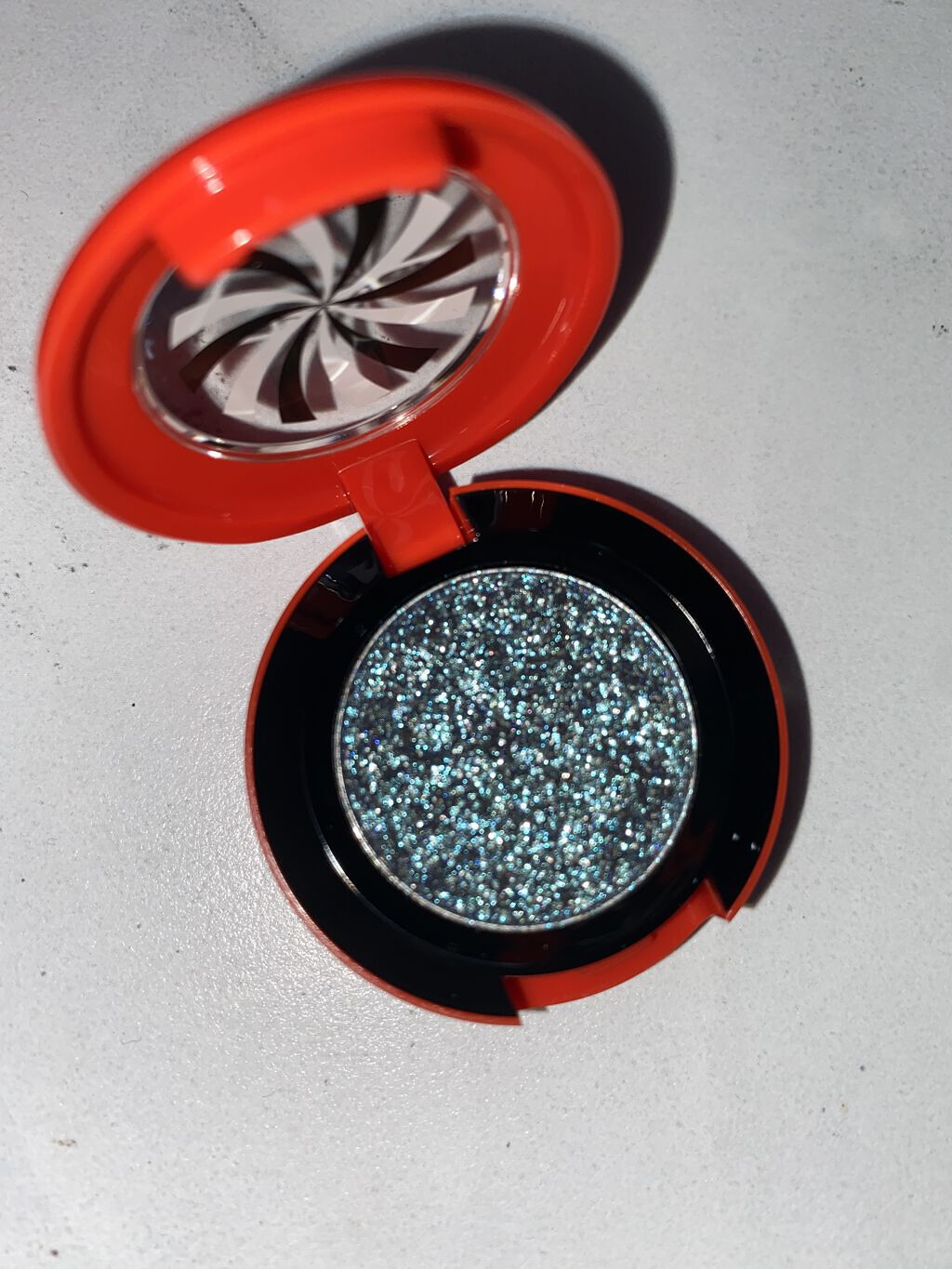 シェードシフター デュオクロム アイシャドウ/M・A・C/単色アイシャドウを使ったクチコミ（3枚目）