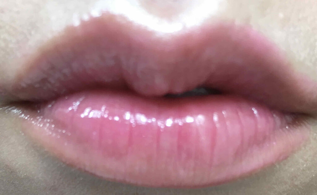 【旧】ディオール アディクト リップ グロウ/Dior/リップケアを使ったクチコミ（2枚目）