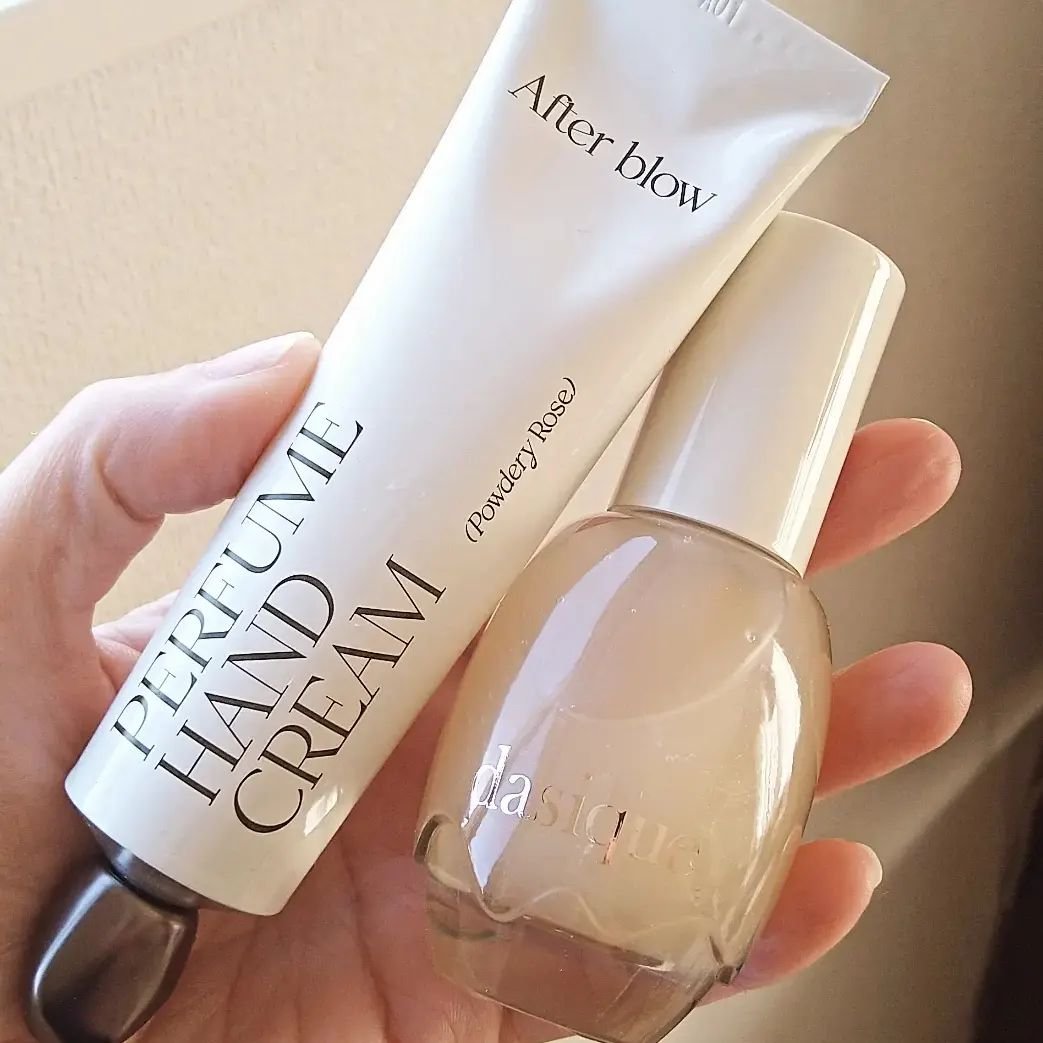  パフューム ハンドクリーム POWDERY ROSE /After blow/ハンドクリームを使ったクチコミ（1枚目）