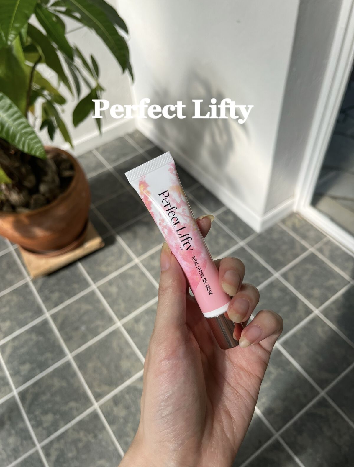 Perfect Lifty  TOTAL LIFTING GEL CREAM/R&/フェイスクリームを使ったクチコミ（1枚目）