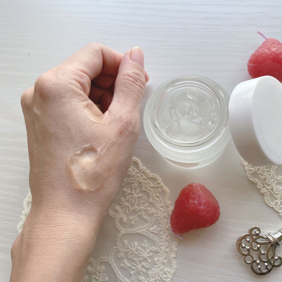 オーガニック スリーピング マスク/WHITE ICHIGO/フェイスクリームを使ったクチコミ(4枚目)