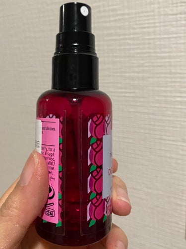 THE BODY SHOP デューイーグロウ フェイスミスト ローズのクチコミ「THE BODY SHOP
デューイーグロウ フェイスミスト ローズ 60ml

もう少しで使.....」（3枚目）