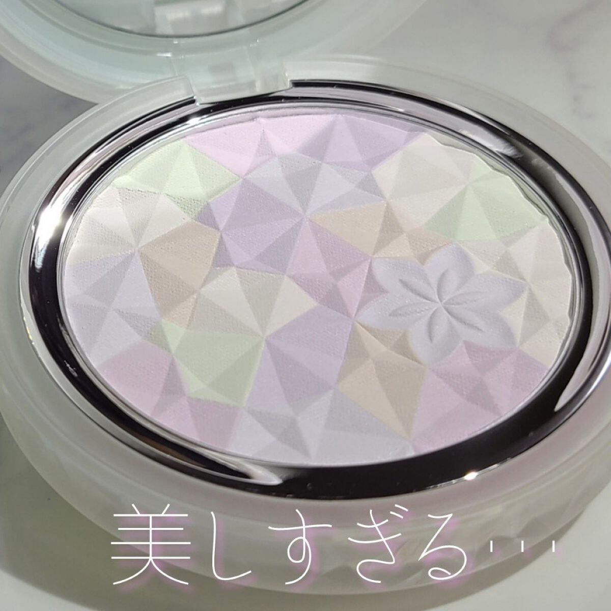 AQ オーラ リフレクター/DECORTÉ/プレストパウダーを使ったクチコミ(7枚目)