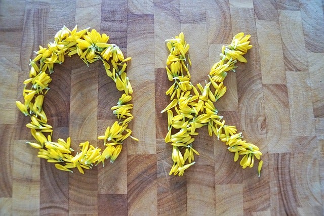 花びらで描かれたOK