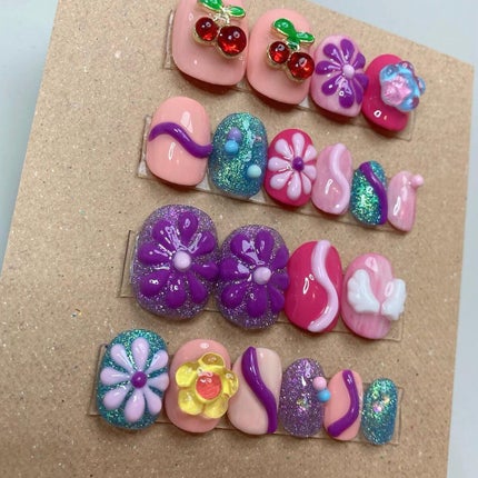 つけ爪やさん \MUU/ on LIPS 「ぷっくりお花🌼💞BASEショップにてネイルチップ販売中です☺️..」(2枚目)