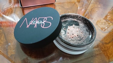 イルミネーティングルースパウダー/NARS/ルースパウダーを使ったクチコミ（1枚目）