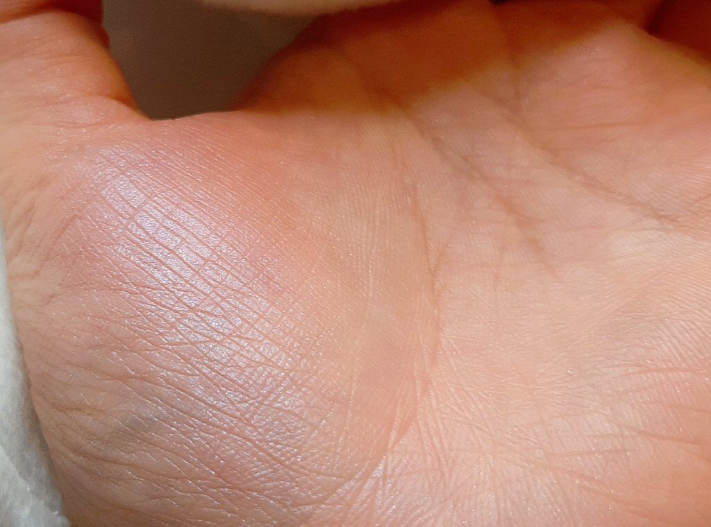 トゥルーディメンショングロウチーク/hince/パウダーチークを使ったクチコミ（2枚目）