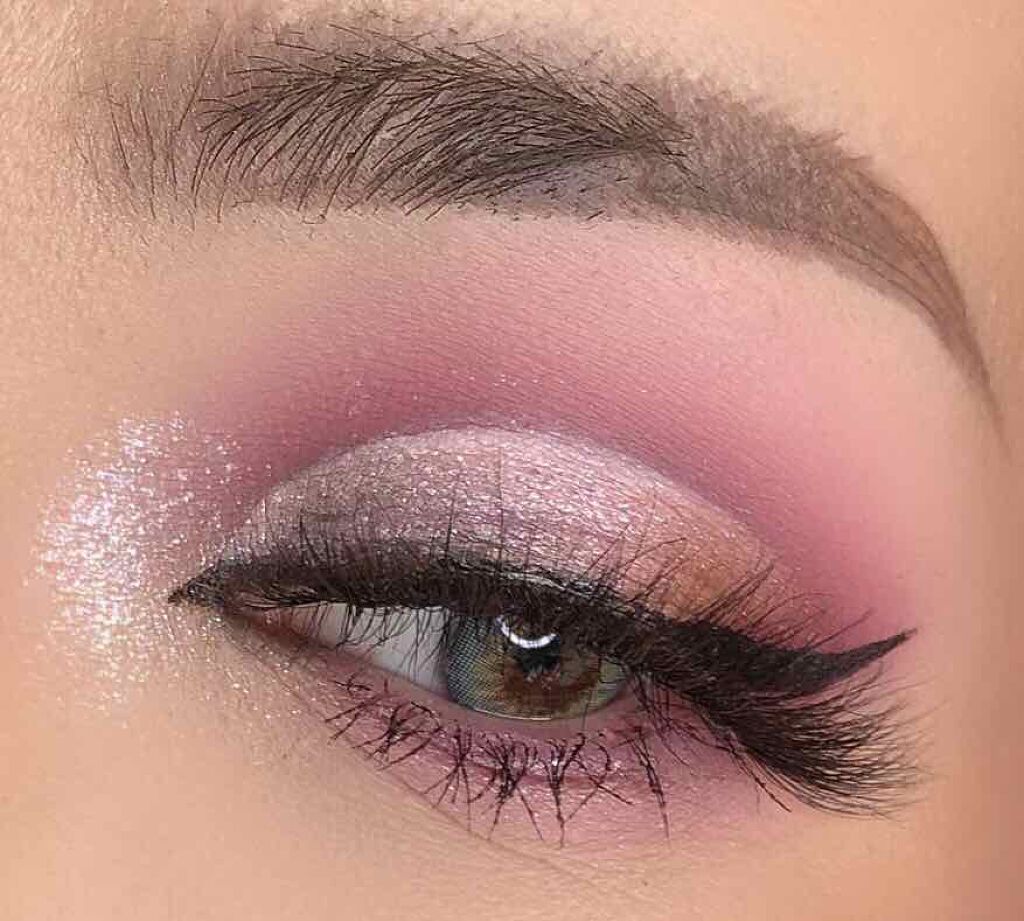 Huda Beauty MERCURY RETROGRADEのクチコミ「
今回は、大好きなHuda Beautyの
夢のようなカラーと輝きが詰まった
MERCURY .....」（3枚目）