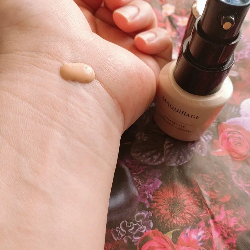 ドラマティックエッセンスリキッド/マキアージュ/リキッドファンデーションを使ったクチコミ(4枚目)