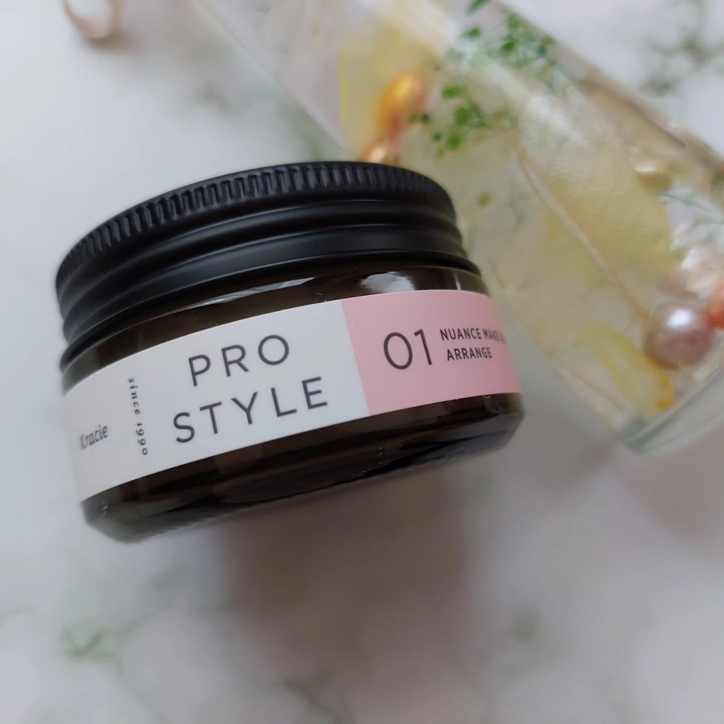 ニュアンスメイクオイルバーム アレンジ/プロスタイル/ヘアバームを使ったクチコミ（3枚目）