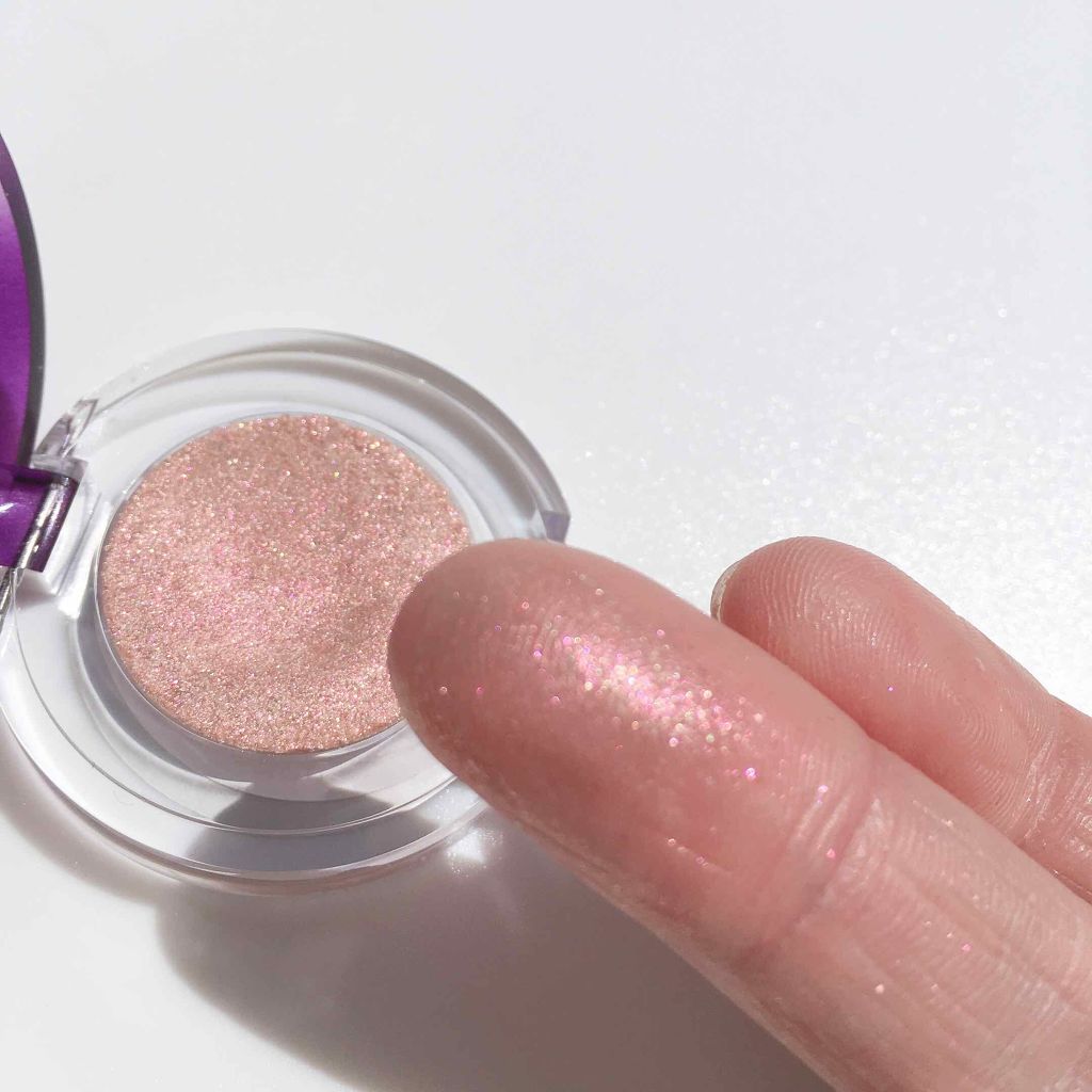 パティ パウダー アイ ビーム/REVLON/単色アイシャドウを使ったクチコミ（2枚目）