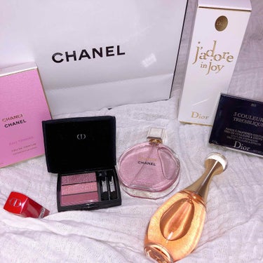 ⭐️Chance CHANEL eau tendre   EAU DE PARFUM 
⭐️Dior jadore in joy 
⭐️3 couleurs tri(o)blique Christian